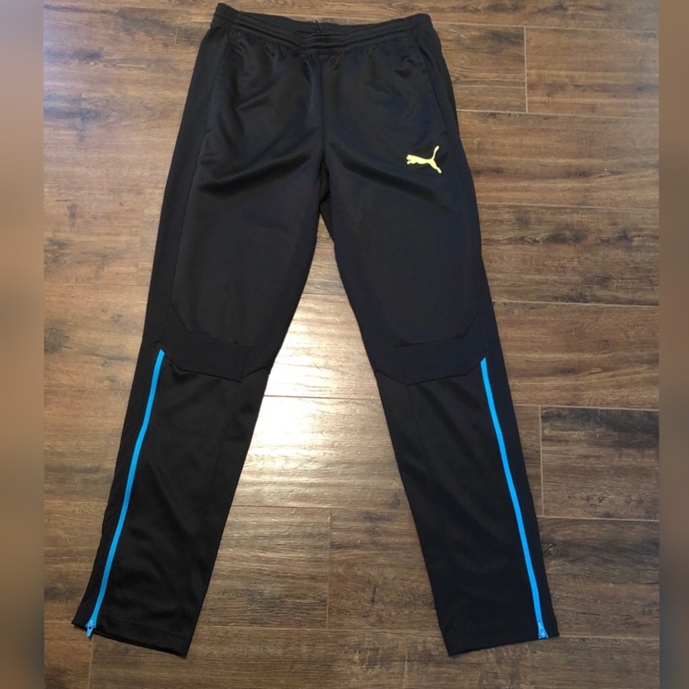 Puma | M zip ankle track pants | like new